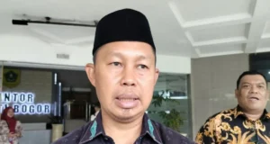 Pj Bupati Bogor Larang Sekolah Gelar “Study Tour” ke Luar Daerah Penjabat Bupati Bogor Asmawa Tosepu di Cibinong, Kabupaten Bogor, Jawa Barat. (ANTARA/M Fikri Setiawan)