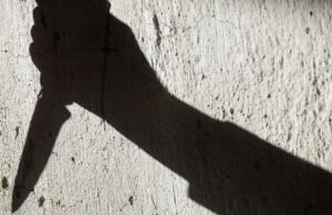 Emak-emak di Bojonggede Bacok Tetangga Karena Perselingkuhan Ilustrasi Pembacokan. shutterstock.com