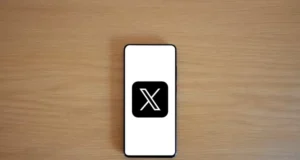 Netizen Minta Pemerintah Tangani Judi Online, Tolak Blokir X Ilustrasi Platform X (Twitter) terancam diblokir Kominfo. (Pexels/BM Amaro)