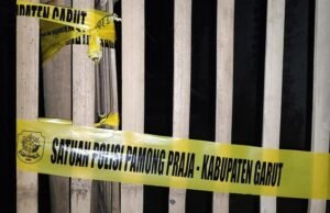 Koalisi Pendidikan Keragaman Kecam Pelarangan Jalsah Salanah Ahmadiyah di Manislor Jemaat Ahmadiyah membatalkan kegiatan Jalsah Salanah yang akan diselenggarakan di Desa Manislor, Kecamatan Jalaksana, Kuningan, Jawa Barat pada akhir pekan ini. Ilustrasi (CNN Indonesia)