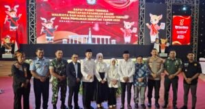 Siapa Wali Kota dan Wakil Wali Kota Kota Bogor Terpilih? Foto: Penetapan Wali Kota dan Wakil Wali Kota Bogor terpilih (Sholihin/detikcom) Baca artikel detiknews, "KPU Bogor Resmi Tetapkan Dedie-Jaenal Jadi Walkot-Wawalkot Terpilih" selengkapnya https://news.detik.com/pilkada/d-7724660/kpu-bogor-resmi-tetapkan-dedie-jaenal-jadi-walkot-wawalkot-terpilih. Download Apps Detikcom Sekarang https://apps.detik.com/detik/