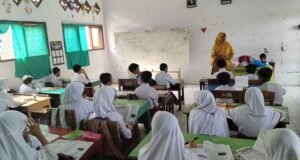 Pendidikan Agama Inklusif dan Pluralis Suasana sekolah SDN 21 Tolomundu Kota Bima. Sumber: https://sdn21.bimakota.sch.id/