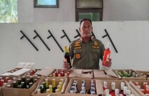 Satpol PP Kota Tangerang Sita 173 Botol Miras dari Berkedok Toko