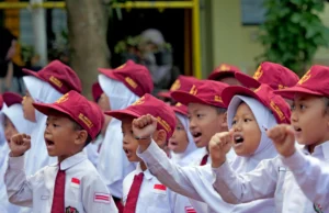 Sekolah di Bogor Terapkan PJJ Antisipasi Aksi Demonstrasi Ilustrasi anak-anak sekolah dasar