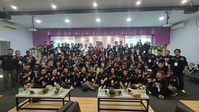 Musyawarah Nasional ke II Yang diselenggarakan oleh Asosiasi Pegiat Anggur Indonesia. (Dokumentasi Pribadi) Musyawarah Nasional ke II Yang diselenggarakan oleh Asosiasi Pegiat Anggur Indonesia. (Dokumentasi Pribadi)
