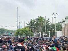 TikTok Live Masih Tak Terakses di Indonesia, Sampai Kapan? Ilustrasi demo(KOMPAS.com/Lidia Pratama Febrian)