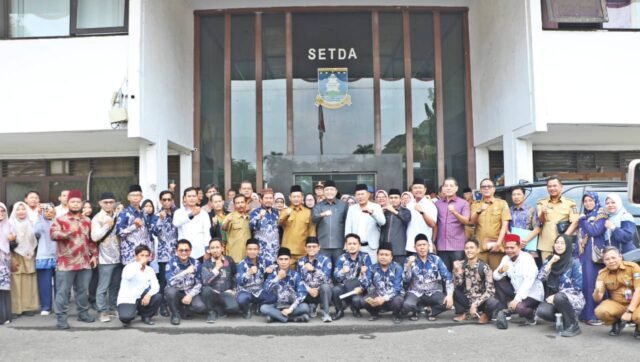 tahun-2026-pemkab-serang-bakal-alokasikan-dana-insentif-guru-smp-swasta_1756796479