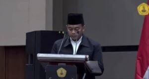 Ironi Guru di Tengah Arus Kapitalisasi Pendidikan