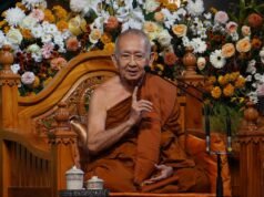Bhikkhu Sri Pannavaro Ajak Umat Tinggalkan Sikap “Pokok’e” Bhikkhu Sri Pannavaro Ajak Umat Tinggalkan Sikap "Pokok'e" pada Perayaan Asalha Mahapuja 2570 BE. Sumber: Kemenag