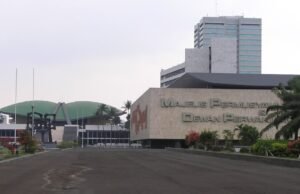 Banggar DPR dan Pemerintah Sepakati Postur RAPBN 2027, Defisit Dirancang 2,4 Persen PDB Kompleks Parlemen DPR/MPR di Senayan, Jakarta