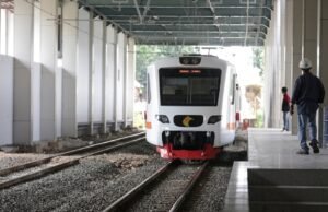 KRL Tangerang-Duri dan KA Bandara Soetta Alami Gangguan Akibat Indikasi Vandalisme