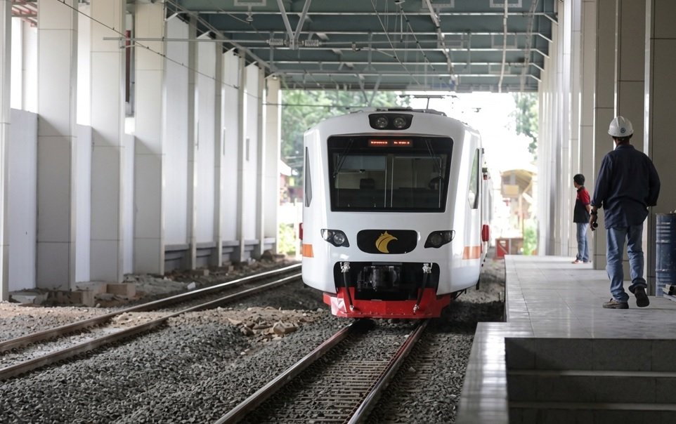 Gangguan KRL Tangerang-Duri