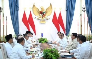 Pendidikan Gratis dari TK hingga SMA Disiapkan Mulai 2027, Sekolah Swasta Ikut Dicakup Rapat terbatas di Istana Merdeka membahas pendidikan gratis