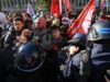 Prancis Tambah 3.000 Guru Usai Demo Siswa SMA Foto demonstran siswa SMA di Paris menuntut penambahan guru