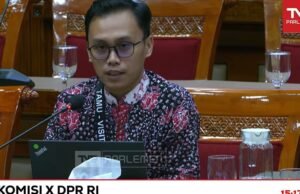 Tata Kelola Guru Jadi Salah Satu Penyebab Kekerasan di Sekolah, Kata Mukhlisin Muhammad Mukhlisin, perwakilan Yayasan Cahaya Guru, berbicara di RDPU Komisi X DPR